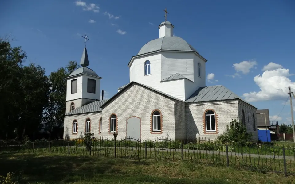 Листопадовка